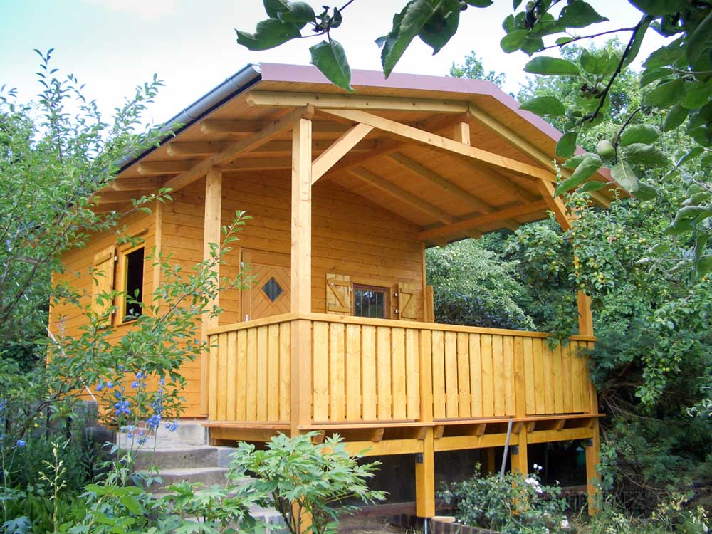 Gartenhaus mit Veranda in Dürrbachau